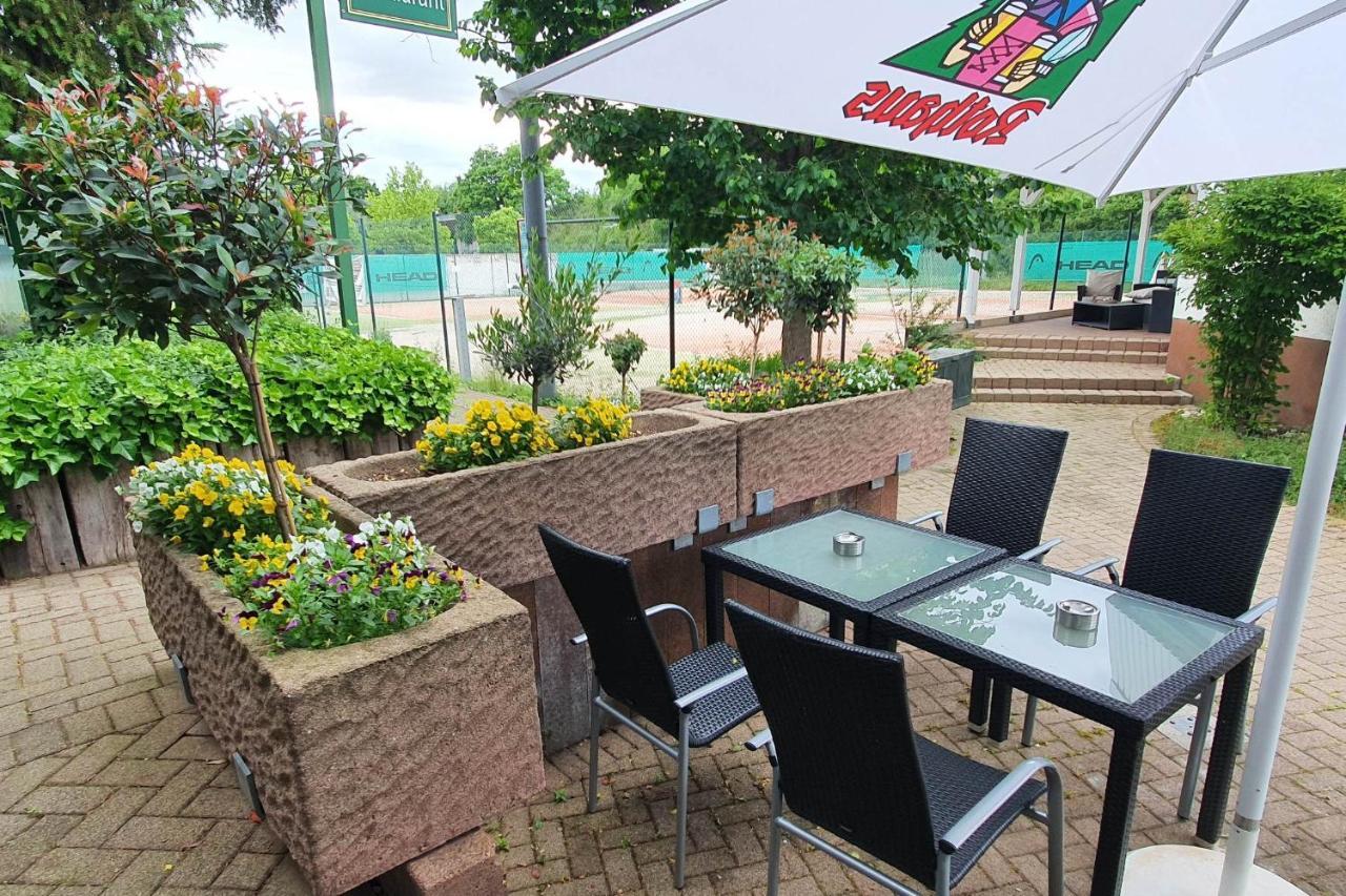 Sport Hotel Кенцінґен Екстер'єр фото